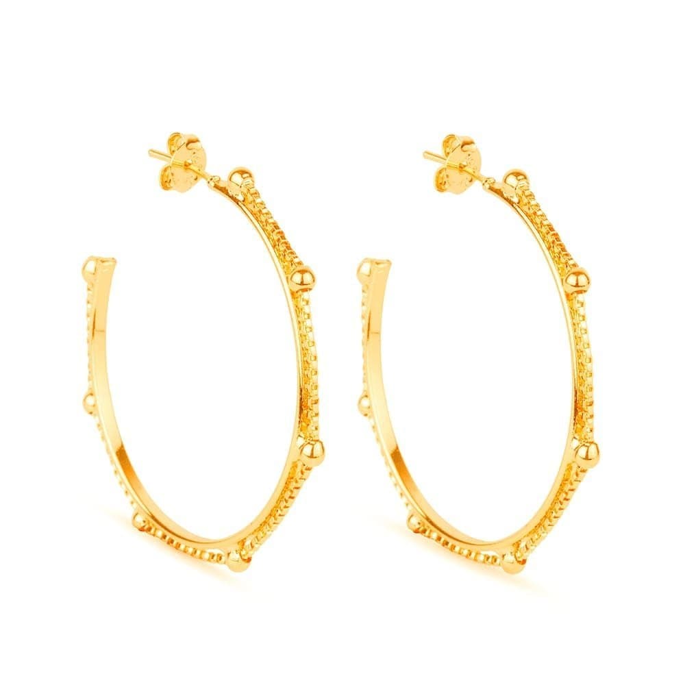 Brinco Dourado de Argola com Corrente Esferas e Pérolas - Banho de Ouro 24k para revenda | Hub Joias