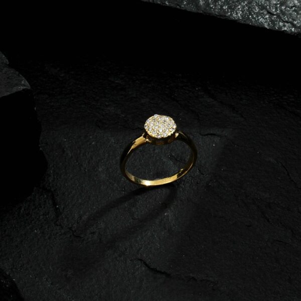 Anel Dourado Chuveirinho Cravejado de Zircônia - Image 3